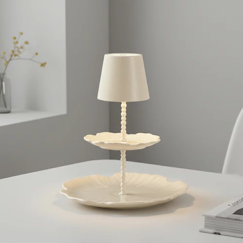 Lampada da tavolo con pannello - Outdoor Furniture Design recensione e prezzo